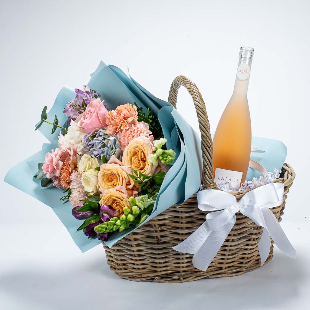 Blue Dream Bouquet and Rose Wine