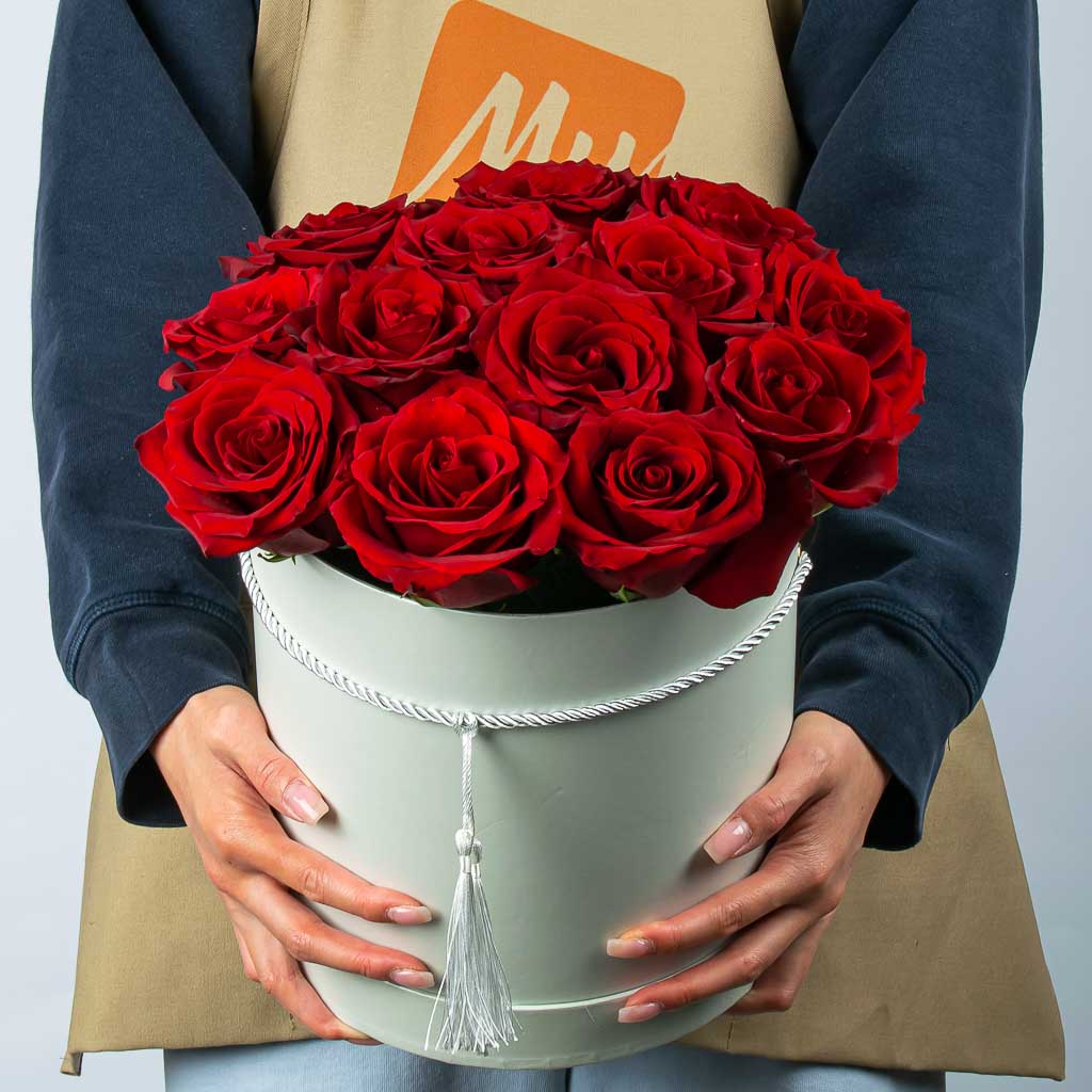 Red Rose Centerepiece